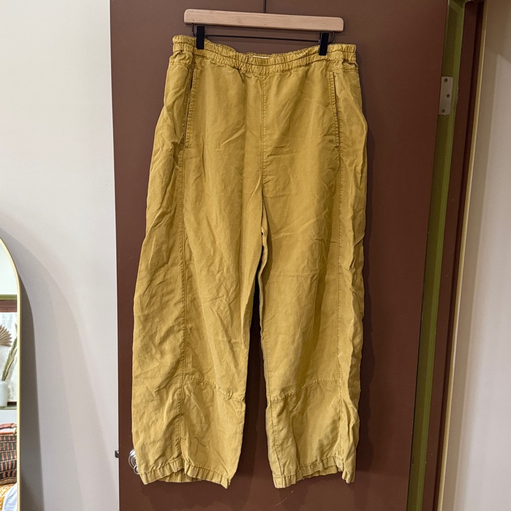 Anthropologie Pilcro Barrel Leg Ankle Mustard Yellow Pants